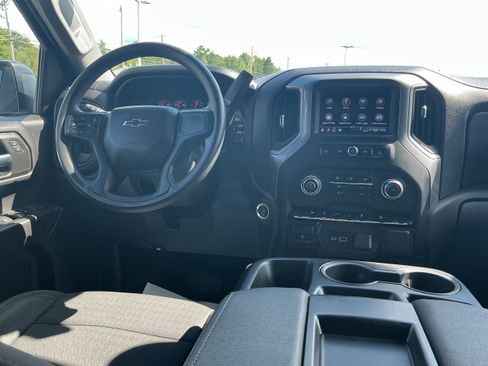 Certified 2024 Chevrolet Silverado 1500 Custom Trail Boss w/ Dark Appearance Package AWD/4WD image 8