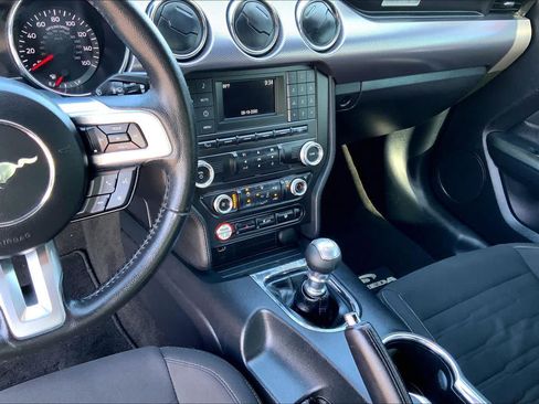 Used 2015 Ford Mustang GT RWD image 6