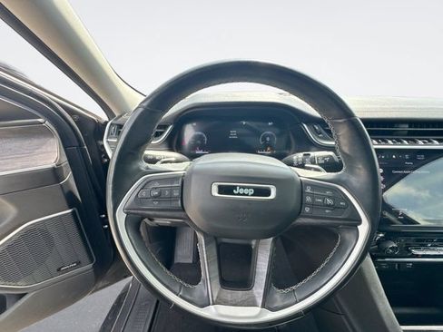 Used 2021 Jeep Grand Cherokee L Limited AWD/4WD image 18