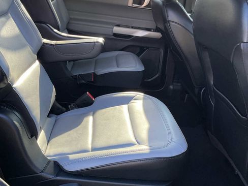 Used 2021 Ford Explorer XLT w/ Equipment Group 202A image 51