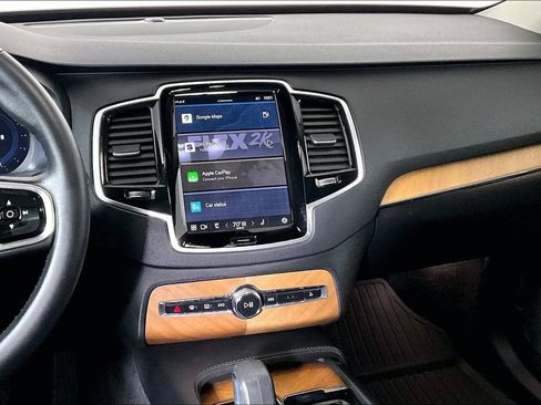 Used 2024 Volvo XC90 B6 Plus image 6