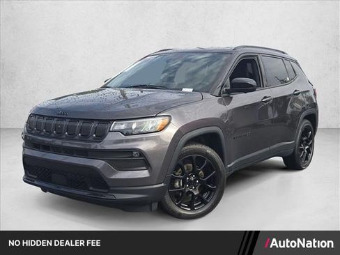 Used 2022 Jeep Compass Latitude w/ Convenience Group FWD image 1