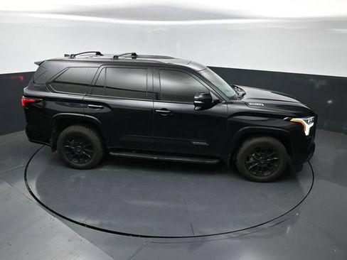 Used 2024 Toyota Sequoia Platinum w/ TRD Off-Road Package AWD/4WD image 20