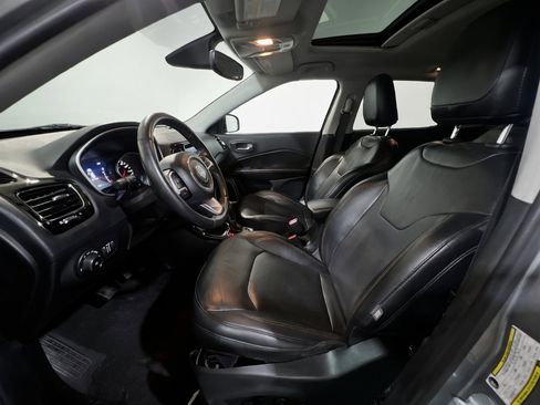 Used 2019 Jeep Compass Limited FWD image 14