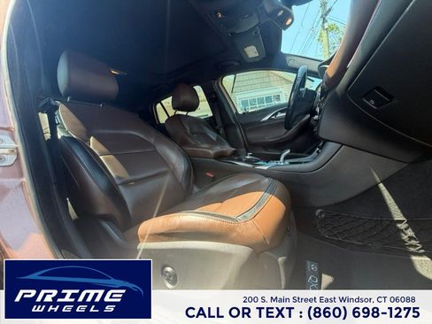 Used 2017 INFINITI QX30 Premium w/ Navigation Package AWD/4WD image 17