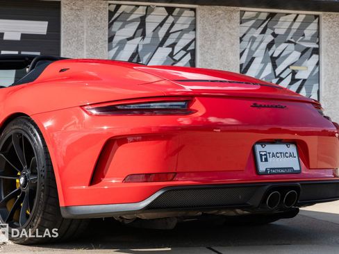 Used 2019 Porsche 911 Speedster image 14