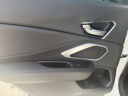 Used 2024 Acura RDX SH-AWD image 11
