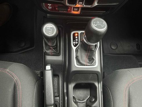 Certified 2018 Jeep Wrangler Unlimited Rubicon AWD/4WD image 21