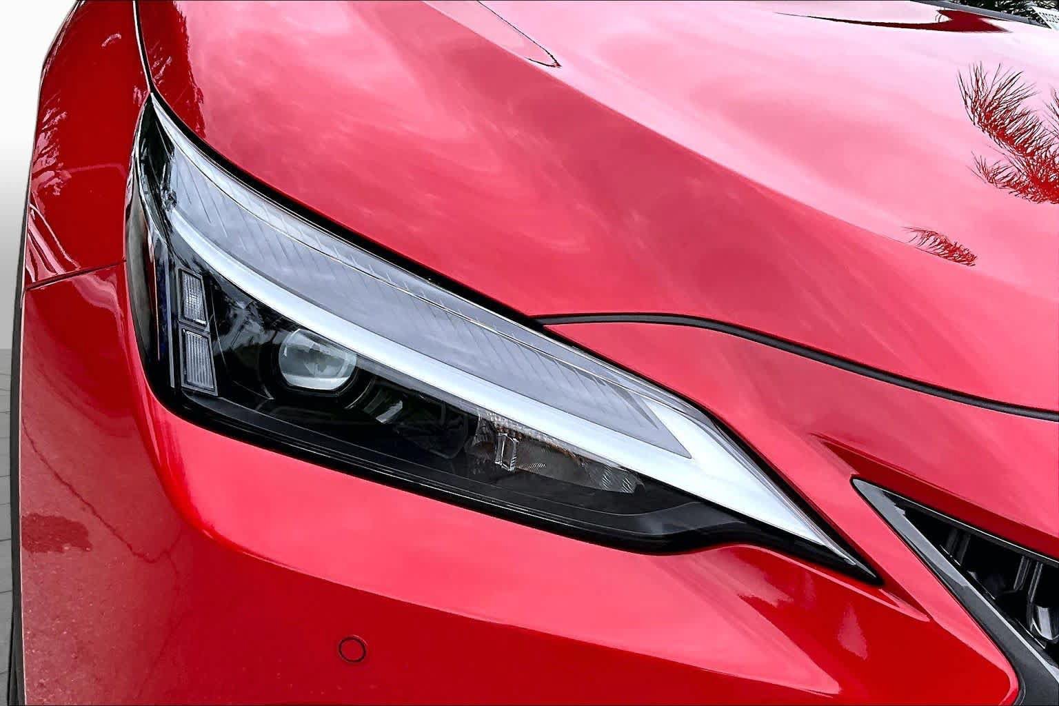 Used 2025 Lexus NX 250 FWD w/ Accessory Package (Z2) image 28