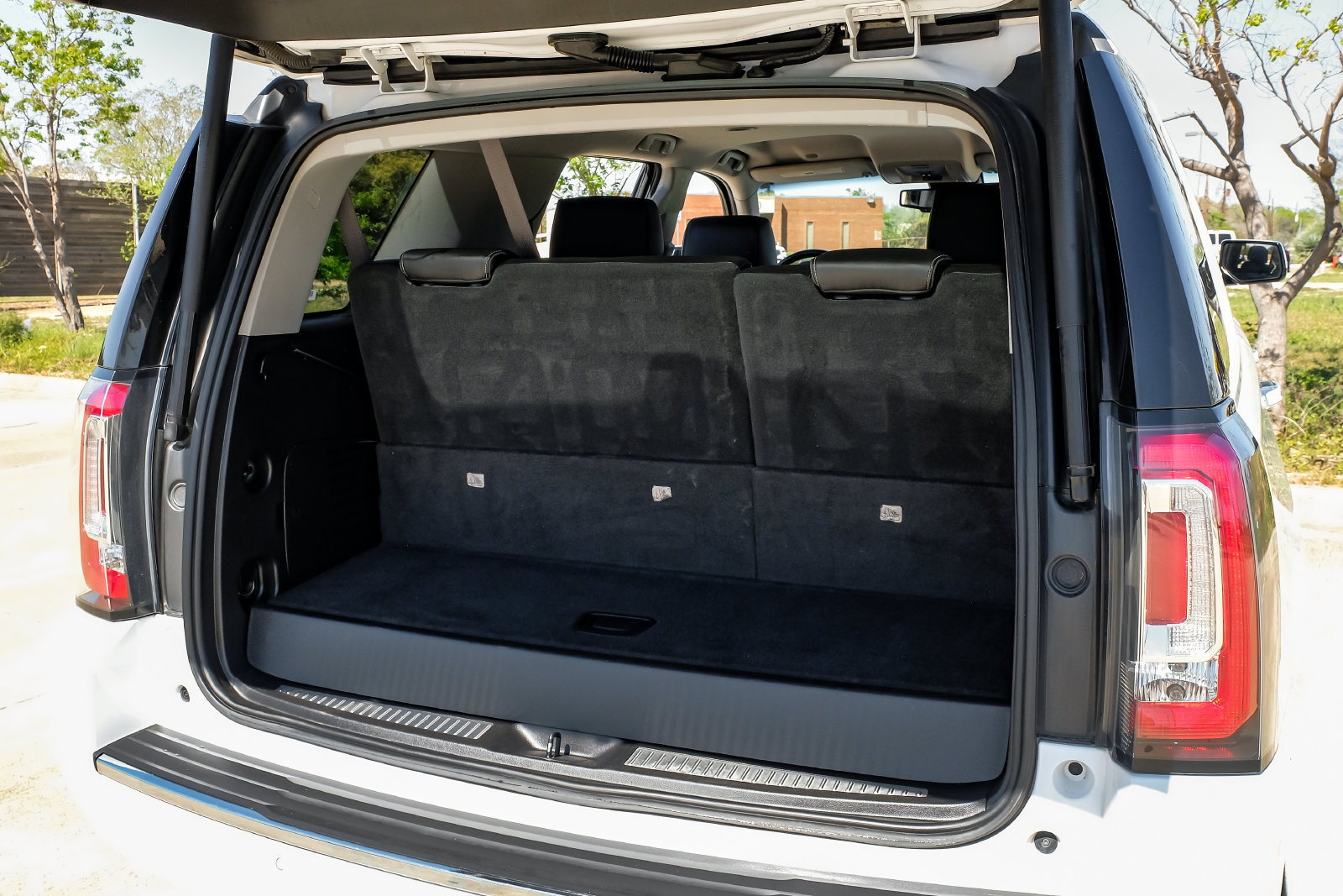 Used 2018 GMC Yukon Denali RWD image 62