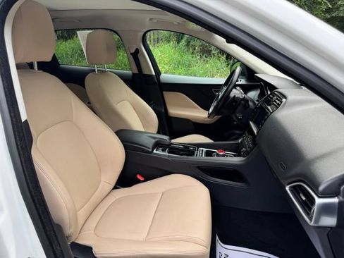 Used 2018 Jaguar F-PACE Premium AWD/4WD image 20