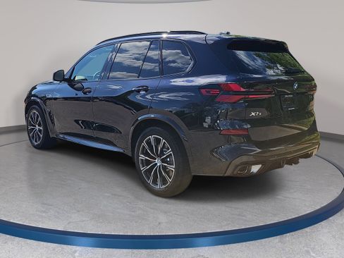 New 2026 BMW X5 xDrive50e w/ M Sport Package AWD/4WD image 7