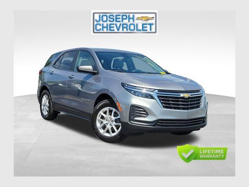 Certified 2023 Chevrolet Equinox LS w/ LS Convenience Package FWD image 1