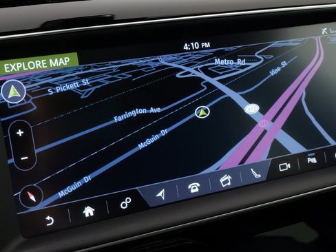 Used 2020 Jaguar F-PACE Premium image 52