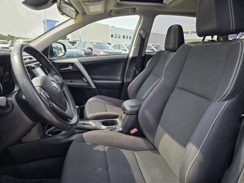 Used 2018 Toyota RAV4 XLE w/ Plus Extra Value Package AWD/4WD image 17