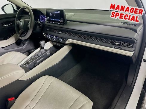 Used 2024 Honda Accord EX image 27
