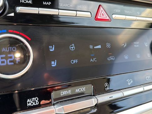 Used 2024 Hyundai Santa Fe Calligraphy FWD image 27