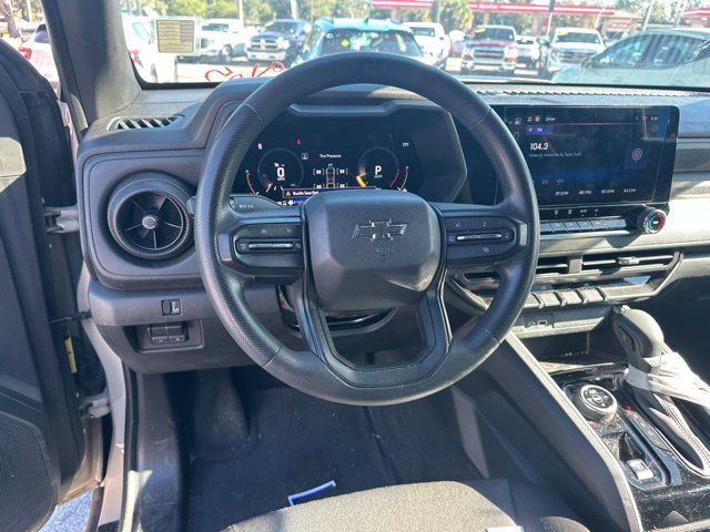 Used 2024 Chevrolet Colorado Trail Boss w/ Advanced Trailering Package AWD/4WD image 11
