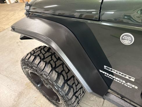 Used 2012 Jeep Wrangler Unlimited Sport AWD/4WD image 94