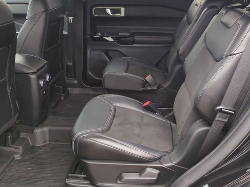 Certified 2021 Ford Explorer ST image 18