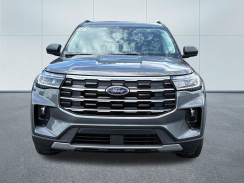 Used 2026 Ford Explorer Active w/ Active Comfort Package AWD/4WD image 5
