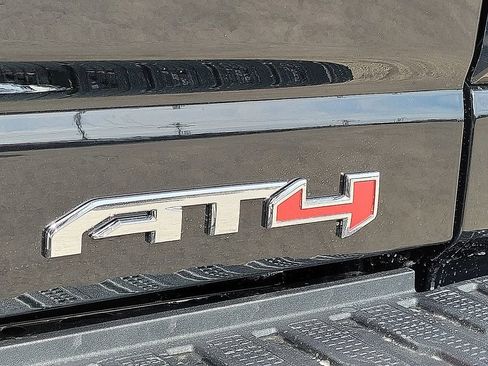 Used 2026 GMC Sierra 2500 AT4 w/ AT4 Premium Plus Package image 9