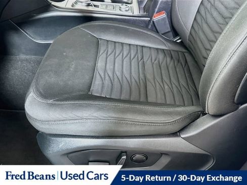 Used 2020 Ford Explorer XLT AWD/4WD image 24