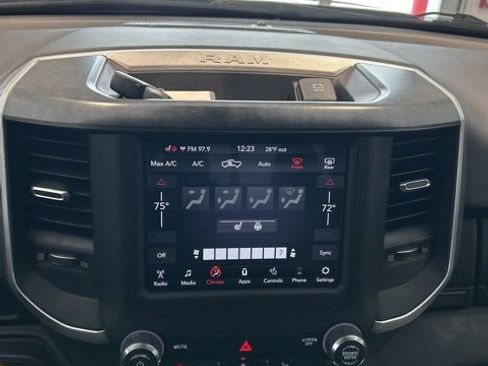 Used 2021 RAM 1500 Big Horn image 12