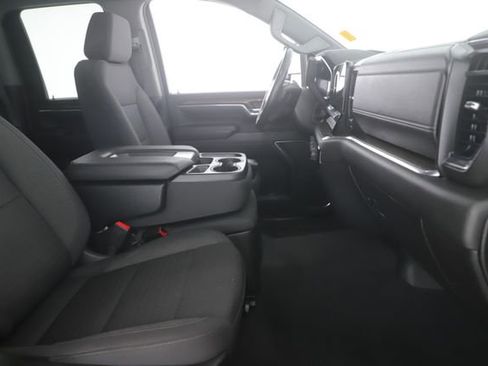 Used 2024 Chevrolet Silverado 2500 LT w/ Convenience Package image 29