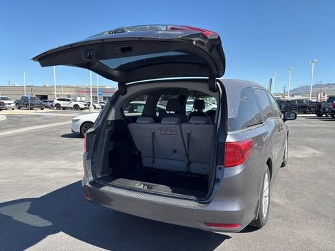 Used 2018 Honda Odyssey LX image 18