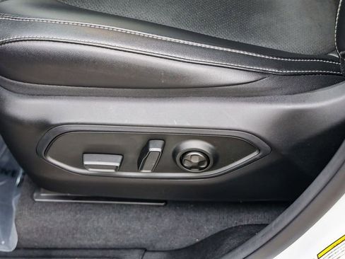 Certified 2025 Jeep Grand Cherokee Altitude image 23