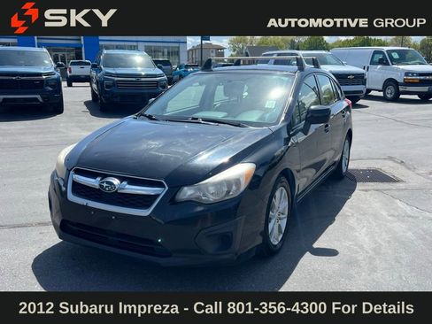 Used 2012 Subaru Impreza 2.0i Premium w/ All-Weather Pkg image 2