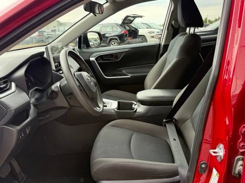 Used 2025 Toyota RAV4 LE FWD image 14