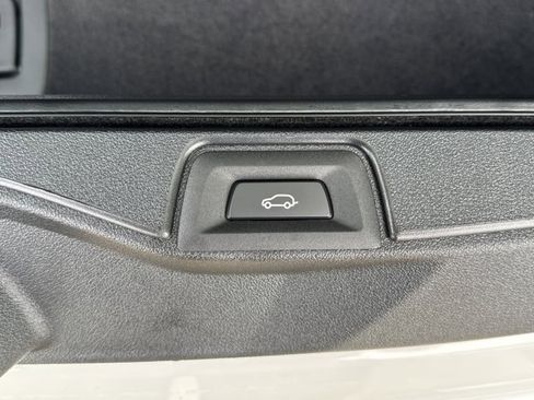 Used 2026 BMW X5 xDrive40i w/ Climate Comfort Package image 25