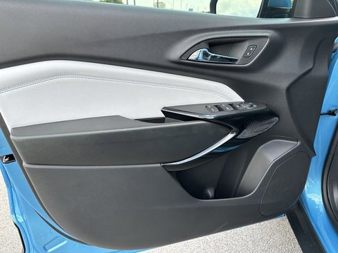 New 2025 Chevrolet Trax LT w/ Driver Confidence Package image 18