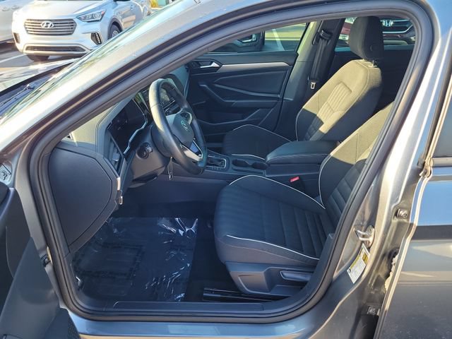 Certified 2024 Volkswagen Jetta Sport FWD image 16
