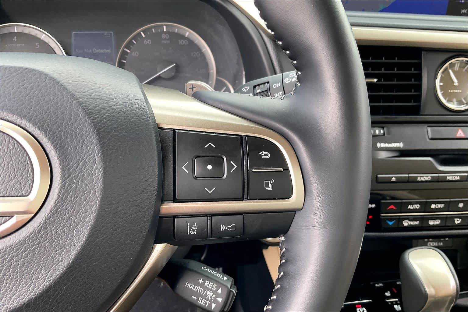 Used 2022 Lexus RX 350L Luxury w/ Accessory Package (Z1) FWD image 21