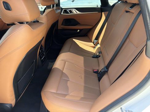 Used 2023 BMW i4 eDrive40 RWD image 11