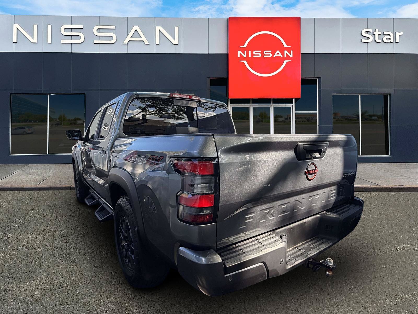 Used 2023 Nissan Frontier PRO-4X w/ Pro-4X Premium Package AWD/4WD image 4