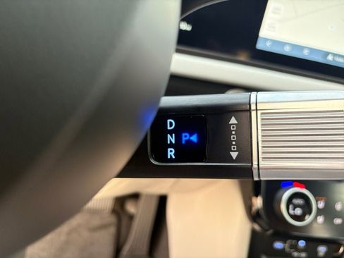 New 2026 Hyundai Tucson Limited image 32