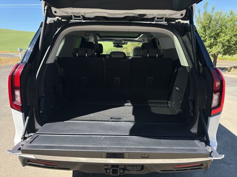 Used 2025 Ford Expedition Active AWD/4WD image 12