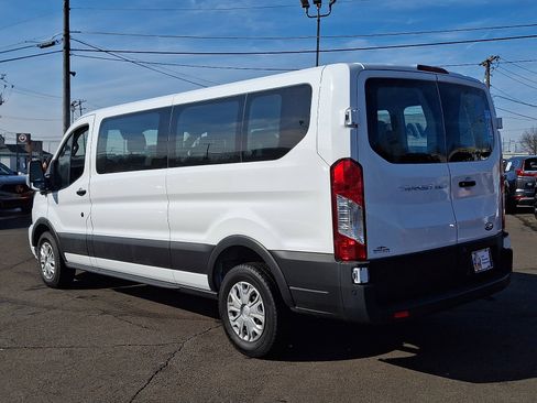 Used 2023 Ford Transit 350 XLT image 5