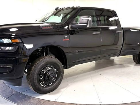 New 2026 RAM 3500 Big Horn AWD/4WD image 5
