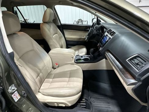 Used 2019 Subaru Outback 3.6R Limited image 30