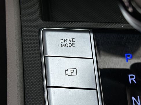 Certified 2024 Hyundai Elantra SEL w/ Convenience Package image 26