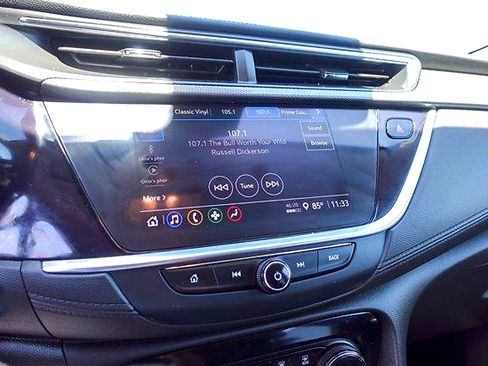 Used 2022 Buick Encore GX Select AWD/4WD image 17