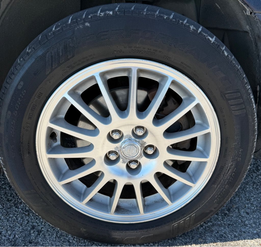 Used 2005 Chrysler Sebring Touring FWD image 15