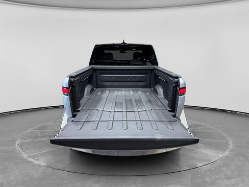 Used 2024 Rivian R1T Adventure AWD/4WD image 32