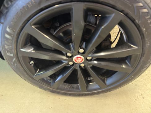 Used 2019 Jaguar E-PACE S AWD/4WD image 33