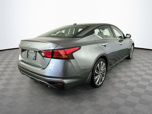 Certified 2023 Nissan Altima 2.5 SL FWD image 11